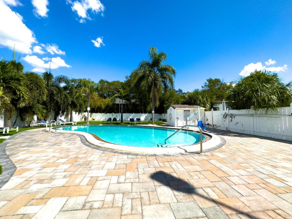 1K Bed Studio Apt With Shared Pool 02 Clearwater Exteriör bild
